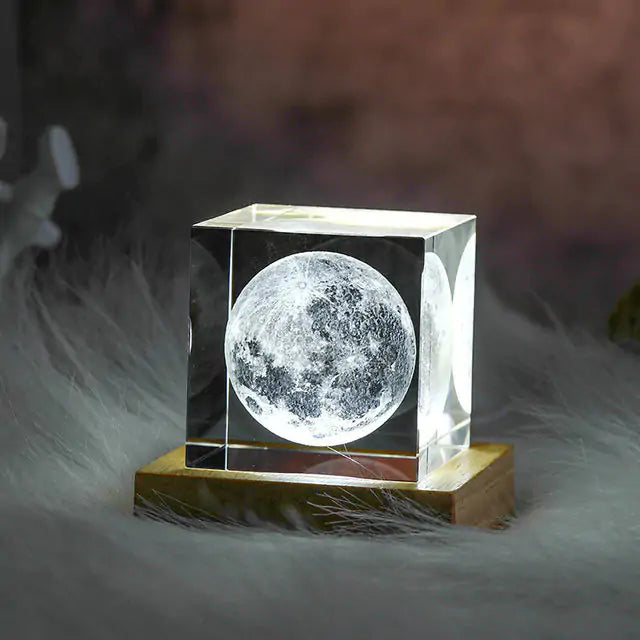 Maan LED Lamp