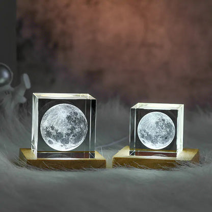Maan LED Lamp