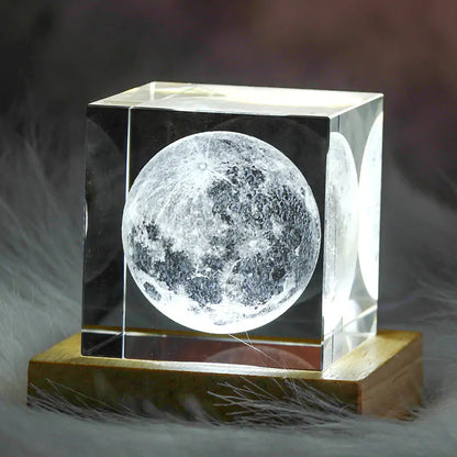 Maan LED Lamp